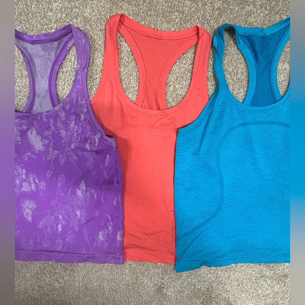 Lululemon tank tops 8